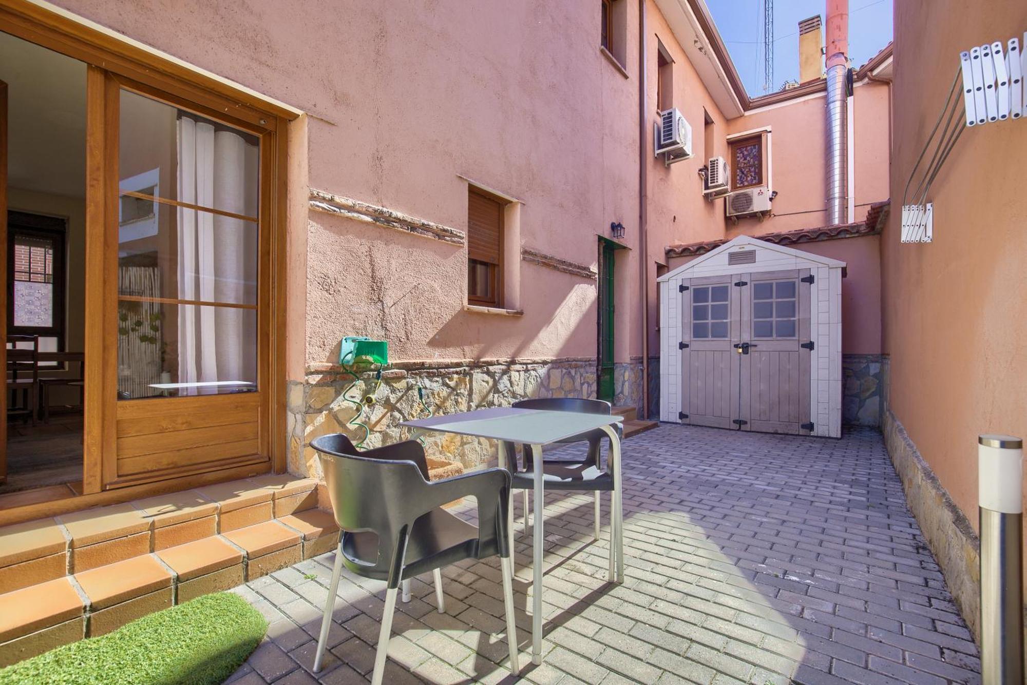 Casona 44 - Apartamento Para 2 Con Wifi, Ac Y Patio Exterior Alcalá de Henares Exterior foto