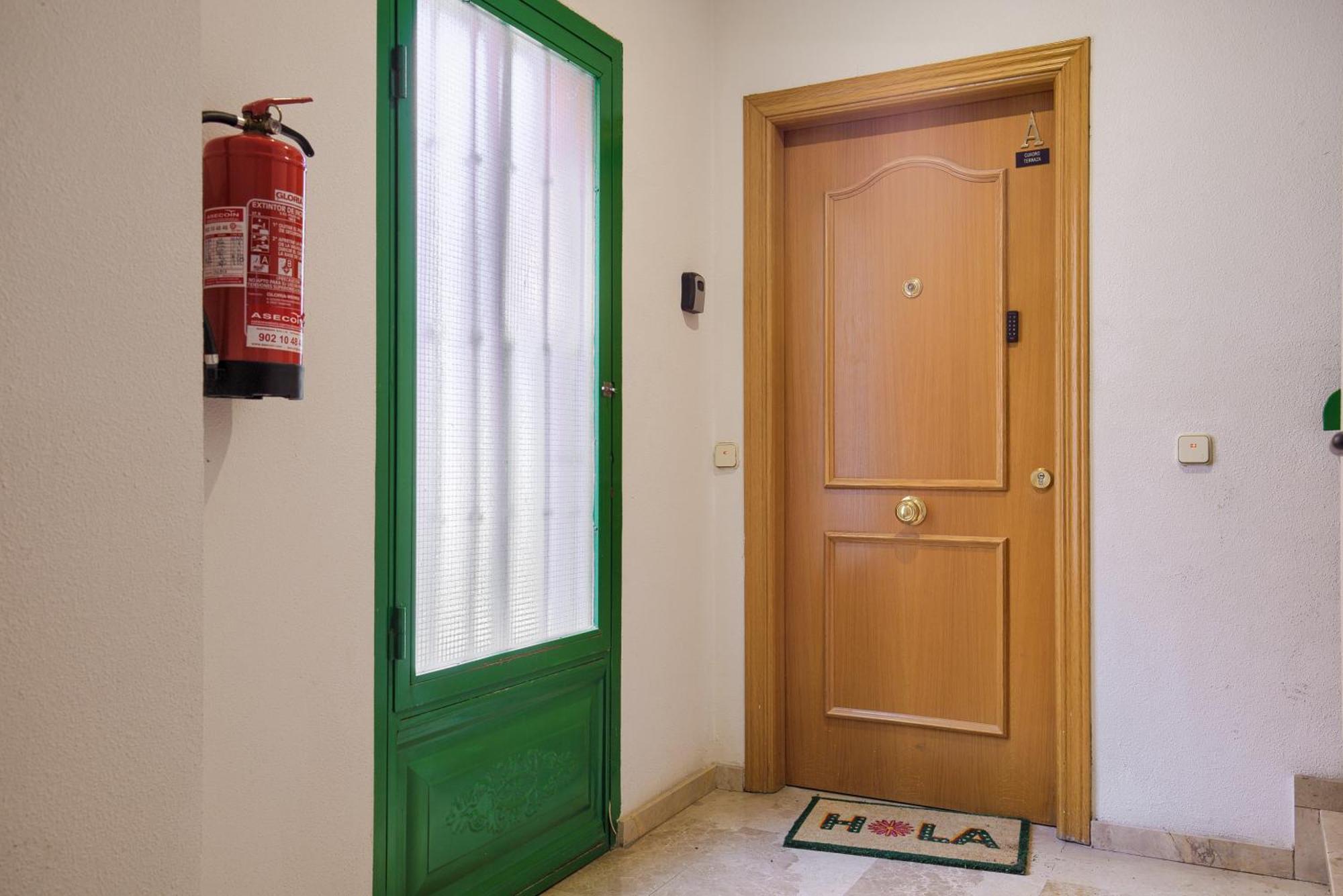 Casona 44 - Apartamento Para 2 Con Wifi, Ac Y Patio Exterior Alcalá de Henares Exterior foto