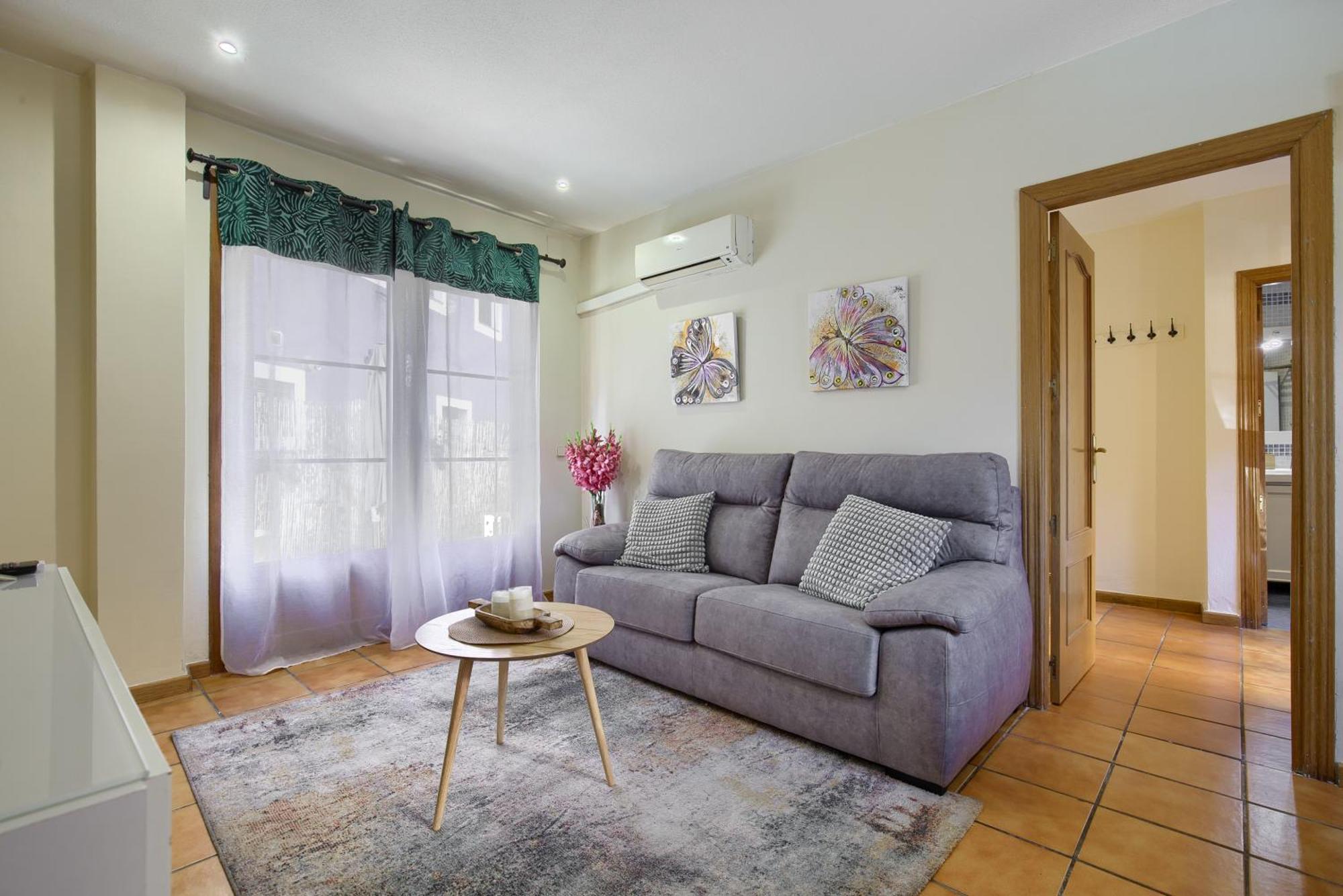 Casona 44 - Apartamento Para 2 Con Wifi, Ac Y Patio Exterior Alcalá de Henares Exterior foto